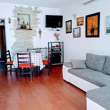 Harbour-Side Apartment With Beautiful Terrace Podgora Ngoại thất bức ảnh
