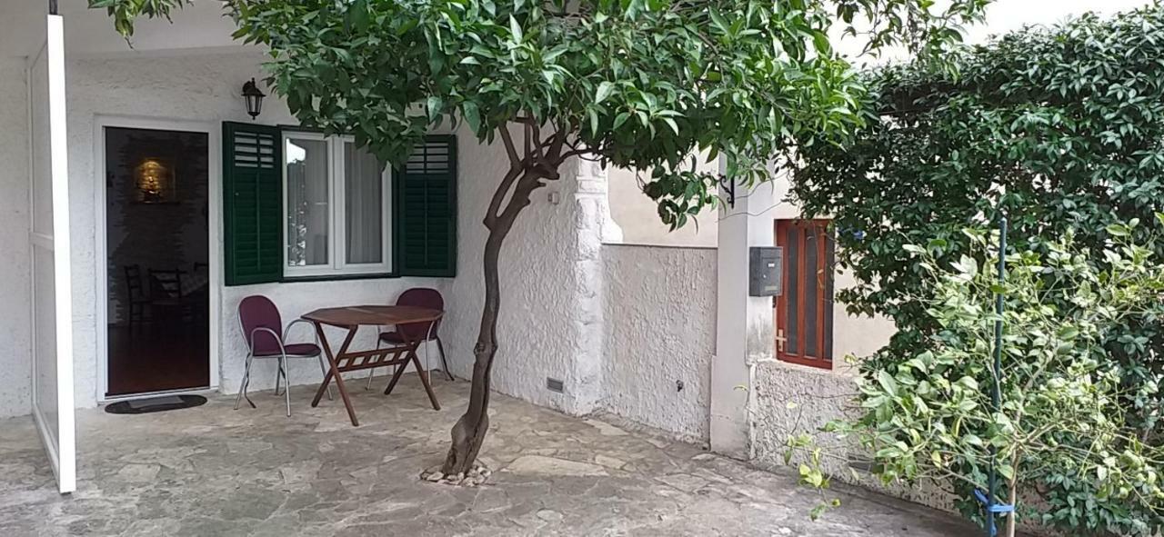 Harbour-Side Apartment With Beautiful Terrace Podgora Ngoại thất bức ảnh